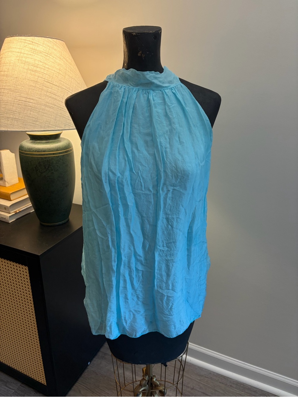 Gigi Moda Sky Blue 100% Silk Crinkle Texture Halter Neck Blouse No Size Tourist